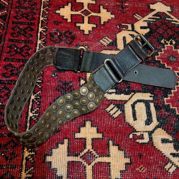 Warehouse Belt with Brass Hardware Grommets Black Leather Sz M - Picture 2 of 7